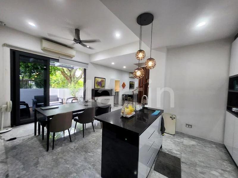 5 Bed Corner Terrace (Landed) for Rent in  East Coast Terrace - Image 17